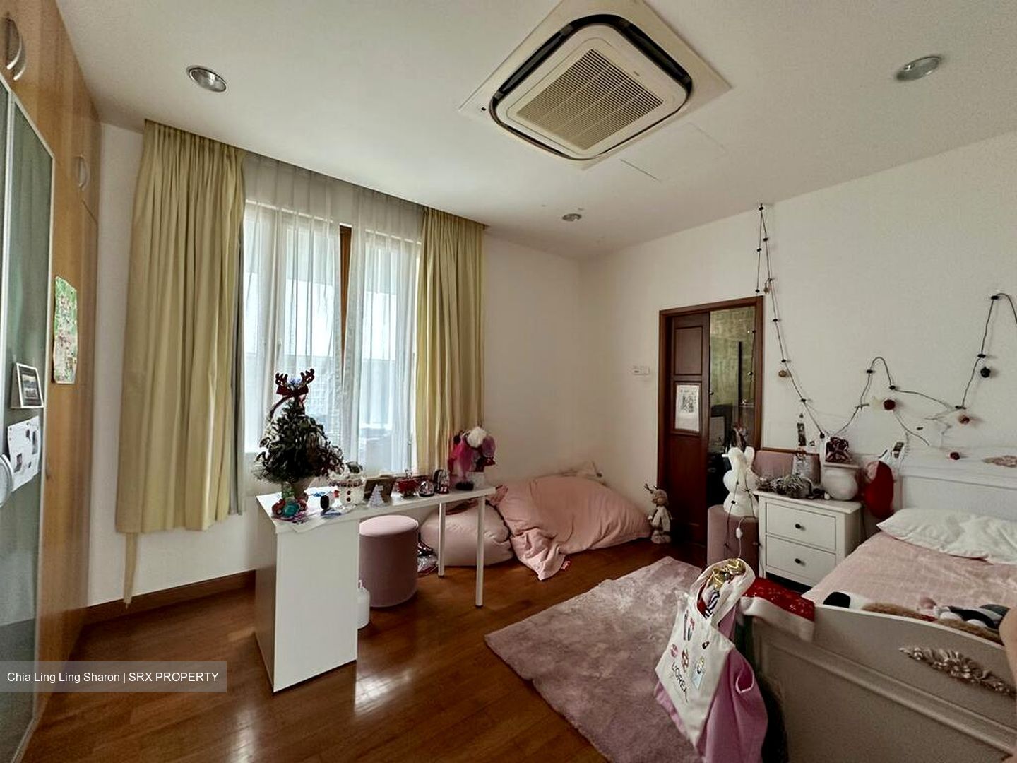 Holland Road (D10), Detached #509973481